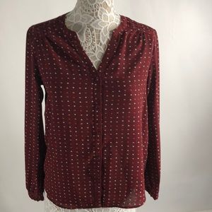 Adorable maroon high low pintuck shirt